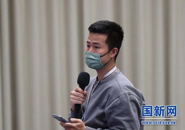 4中國新聞社記者提問（徐想 攝）.jpg