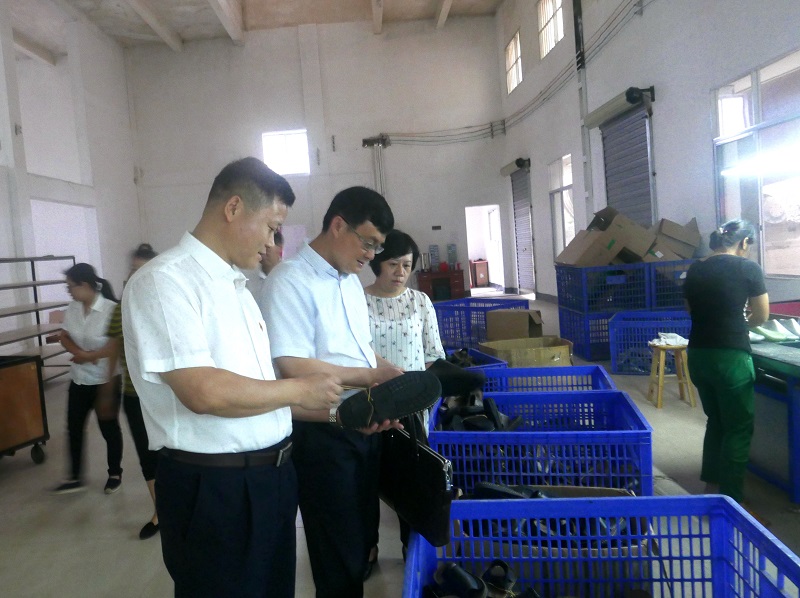 梧州支局-20180601前往岑溪市開展外匯宣傳和企業調研工作.jpg