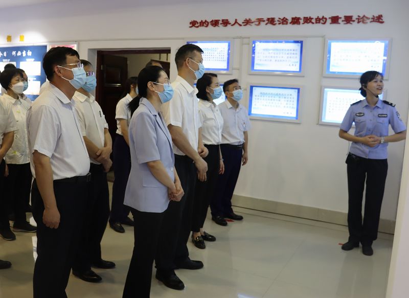 互聯(lián)網(wǎng)-梧州支局-國家外匯管理局梧州市中心支局前往梧州監(jiān)獄開展黨風(fēng)廉政主題黨日活動-20230719.jpg