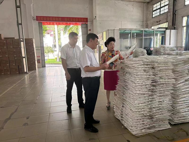 互聯(lián)網(wǎng)-梧州市分局-國家外匯管理局梧州市分局赴廣西梧州日新塑料實(shí)業(yè)有限公司開展走訪調(diào)研活動(dòng)-20230818.jpg