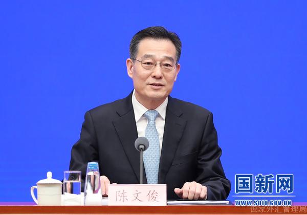 國(guó)務(wù)院新聞辦新聞局局長(zhǎng)、新聞發(fā)言人陳文俊_large.jpg