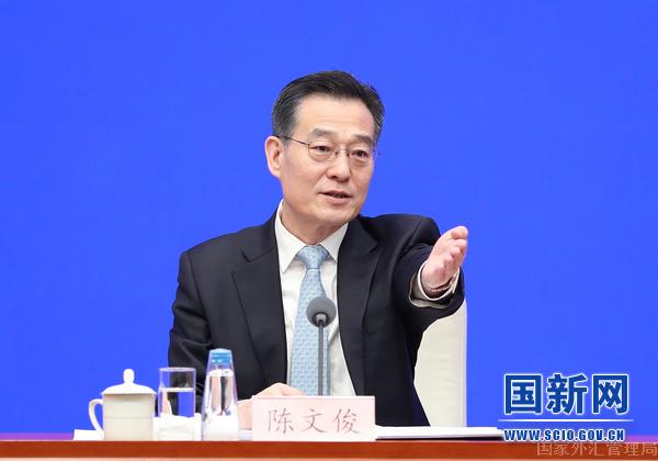 國(guó)務(wù)院新聞辦新聞局局長(zhǎng)、新聞發(fā)言人陳文俊邀請(qǐng)記者提問_large.jpg